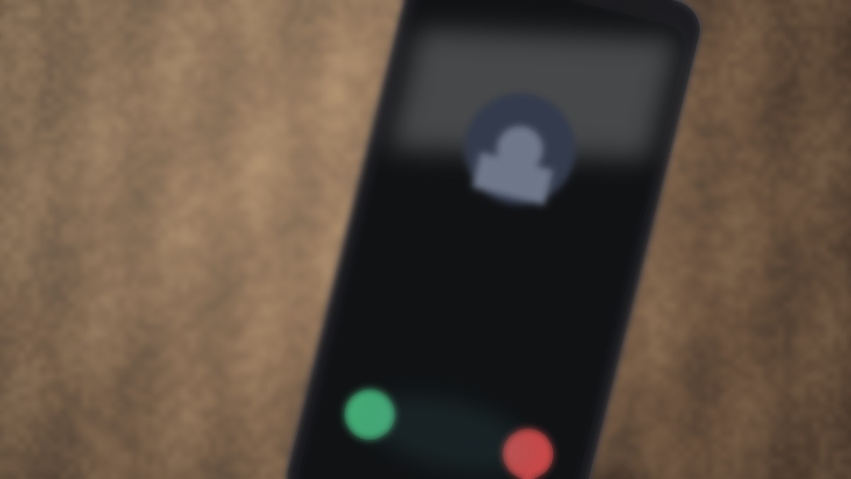 Pozor na podvodné telefonáty a správy: „práca snov“, prechod na chat a zber údajov