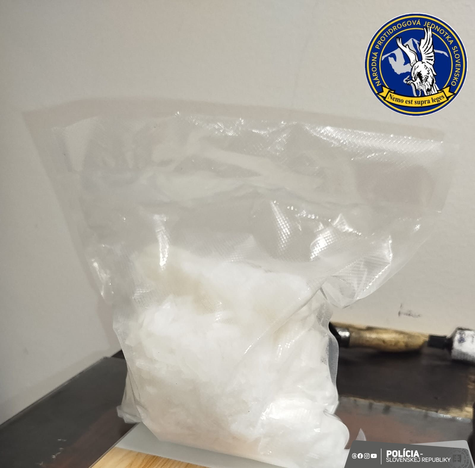 Policajná akcia „Mediátor“: Zásah proti drogovému gangu v spolupráci s Českom a Rakúskom